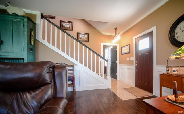 5753 N Golf Course Road, Bicknell, IN 47512