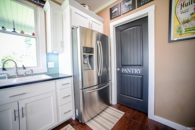 5753 N Golf Course Road, Bicknell, IN 47512