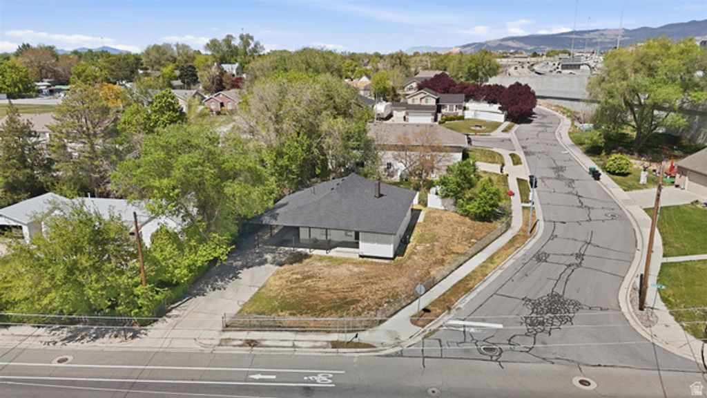 Image 41 of property listing at 526 W WINCHESTER ST, Murray, UT 84123