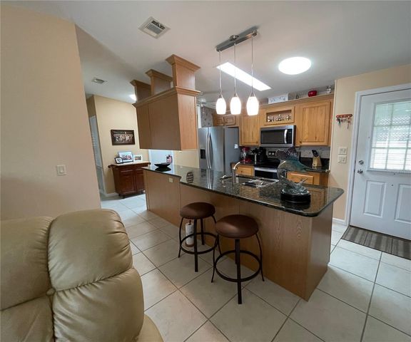 704 CAREFREE, Venice, FL 34285