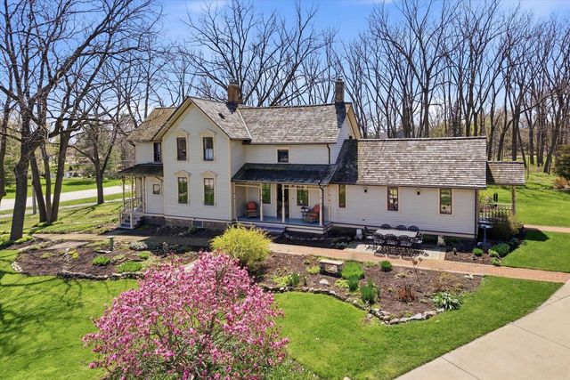 S84W17698 Woods ROAD, Muskego, WI 53150