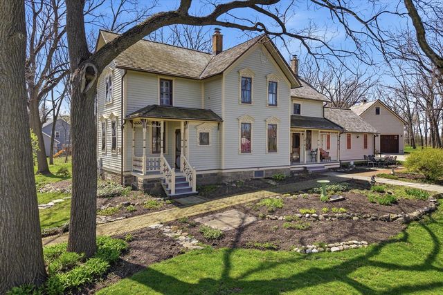 S84W17698 Woods ROAD, Muskego, WI 53150