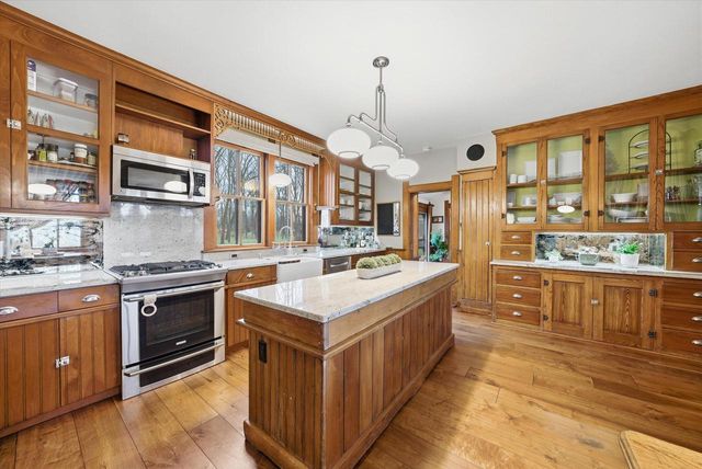 S84W17698 Woods ROAD, Muskego, WI 53150