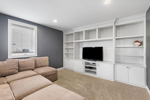 6890 Jersey Drive, New Albany, OH 43054