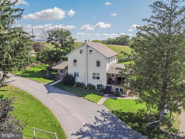 301 GARDEN SPOT RD, Lykens, PA 17048