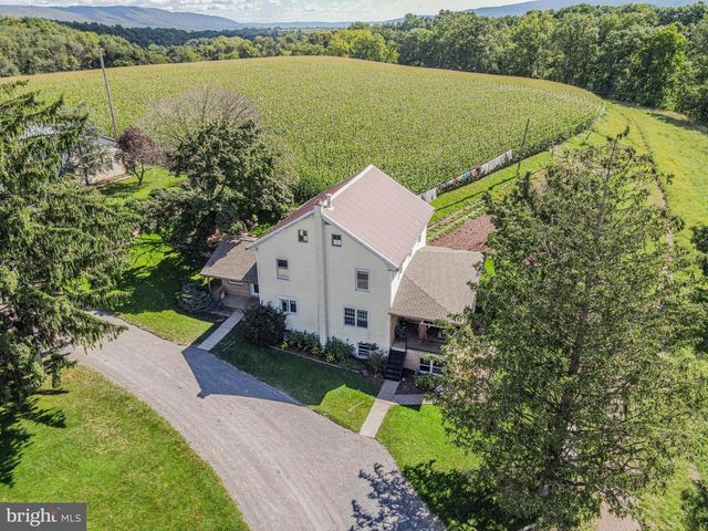 301 GARDEN SPOT RD, Lykens, PA 17048