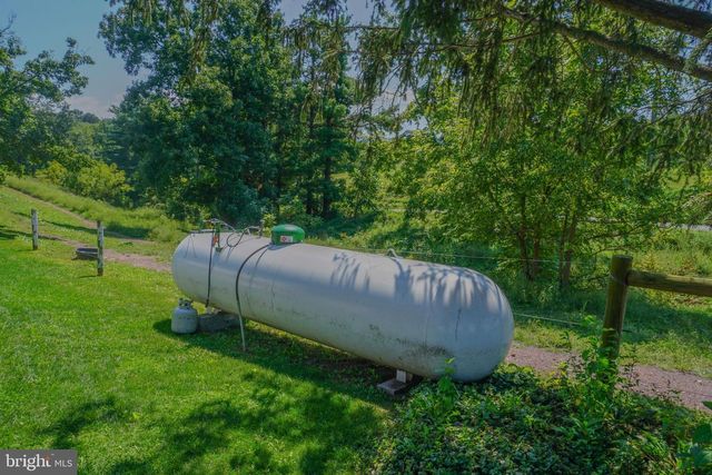 301 GARDEN SPOT RD, Lykens, PA 17048