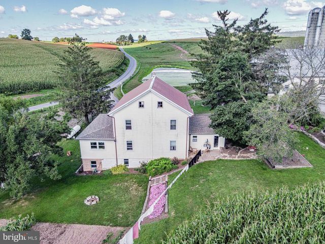 301 GARDEN SPOT RD, Lykens, PA 17048