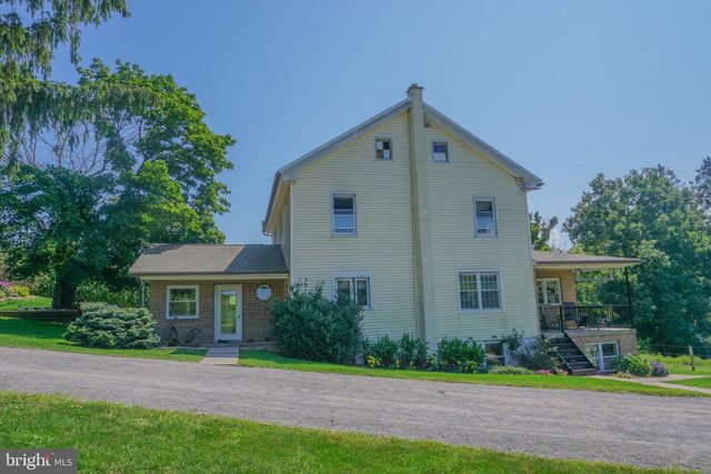 301 GARDEN SPOT RD, Lykens, PA 17048