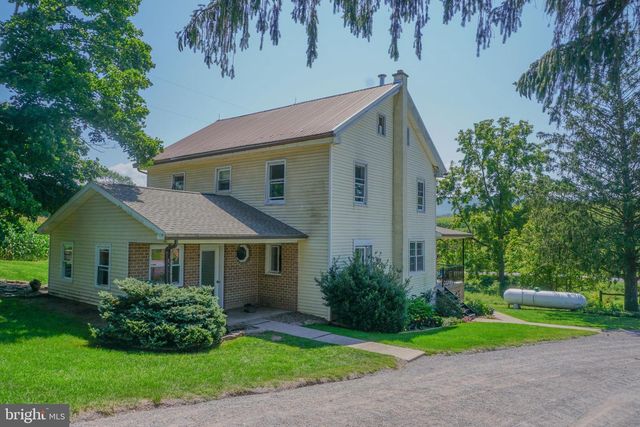 301 GARDEN SPOT RD, Lykens, PA 17048