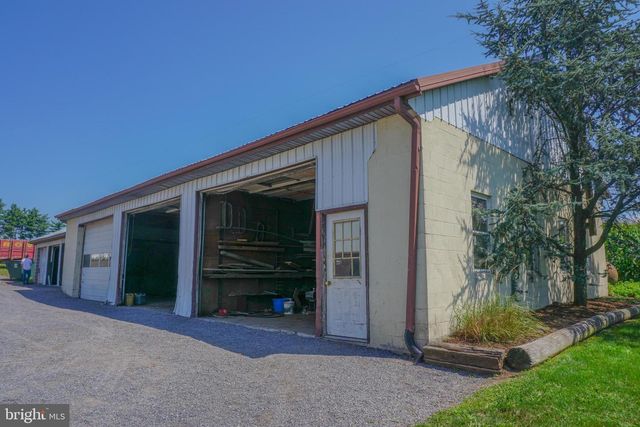 301 GARDEN SPOT RD, Lykens, PA 17048