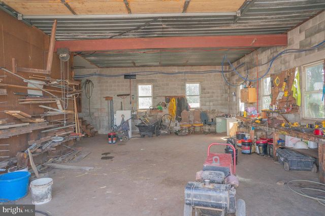 301 GARDEN SPOT RD, Lykens, PA 17048