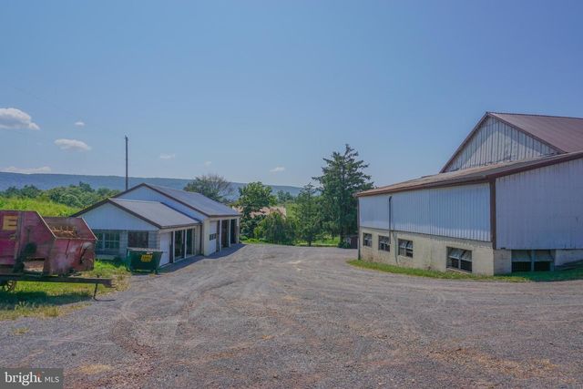 301 GARDEN SPOT RD, Lykens, PA 17048