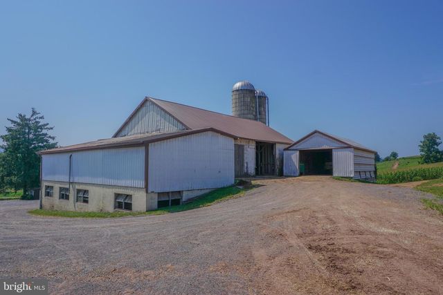 301 GARDEN SPOT RD, Lykens, PA 17048