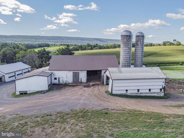 301 GARDEN SPOT RD, Lykens, PA 17048