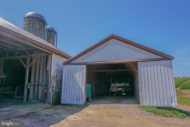 301 GARDEN SPOT RD, Lykens, PA 17048