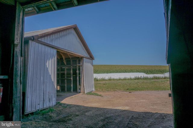 301 GARDEN SPOT RD, Lykens, PA 17048