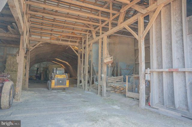 301 GARDEN SPOT RD, Lykens, PA 17048