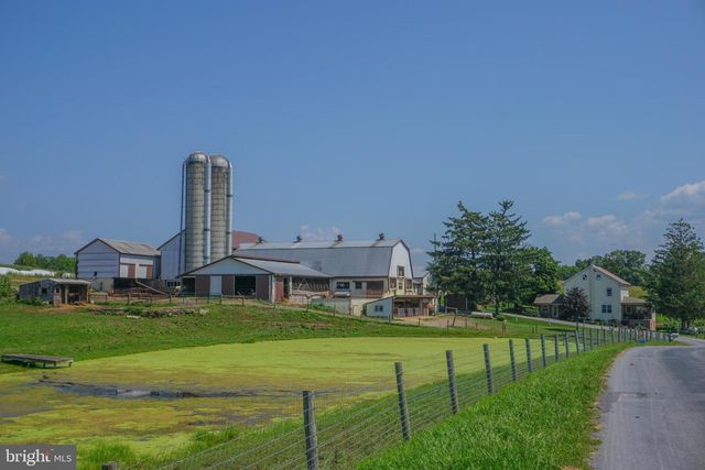 301 GARDEN SPOT RD, Lykens, PA 17048