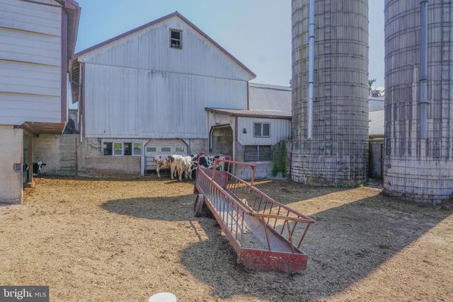 301 GARDEN SPOT RD, Lykens, PA 17048