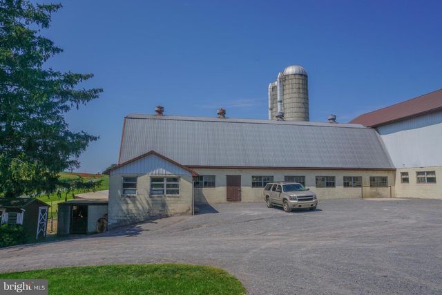 301 GARDEN SPOT RD, Lykens, PA 17048