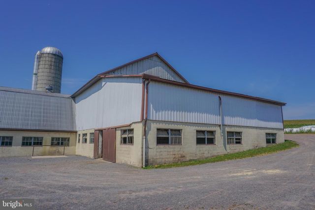 301 GARDEN SPOT RD, Lykens, PA 17048