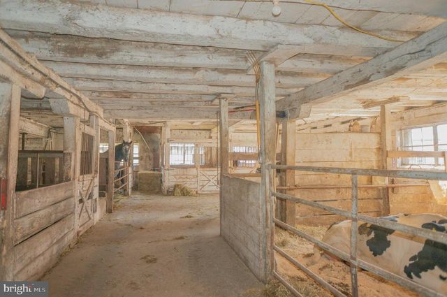 301 GARDEN SPOT RD, Lykens, PA 17048