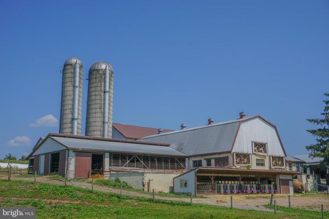 301 GARDEN SPOT RD, Lykens, PA 17048