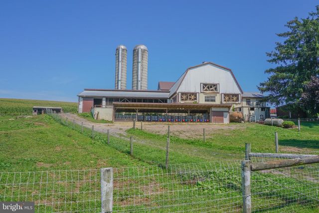 301 GARDEN SPOT RD, Lykens, PA 17048