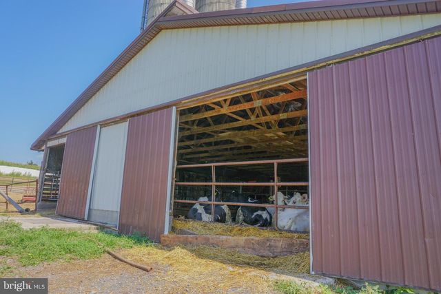 301 GARDEN SPOT RD, Lykens, PA 17048