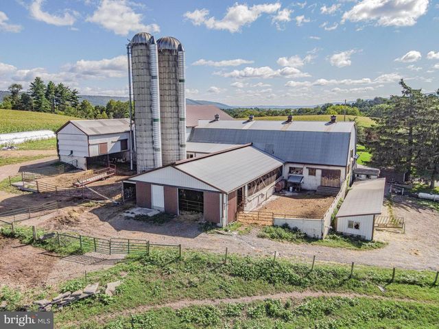 301 GARDEN SPOT RD, Lykens, PA 17048