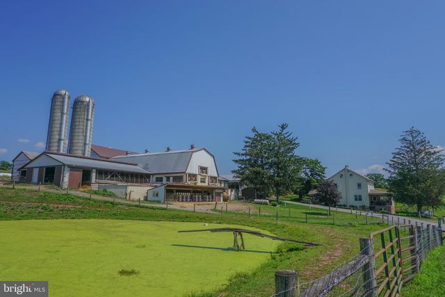 301 GARDEN SPOT RD, Lykens, PA 17048