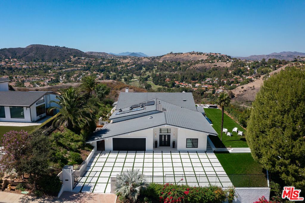 23935 Park Belmonte, Calabasas, CA 91302 — photo 2