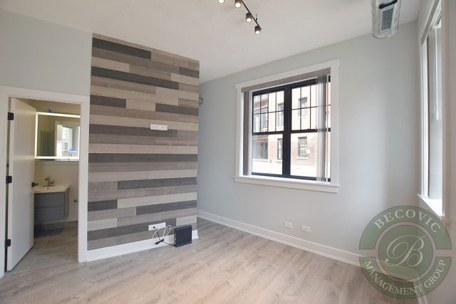 7645 N SHERIDAN Road 112, Chicago, IL 60626