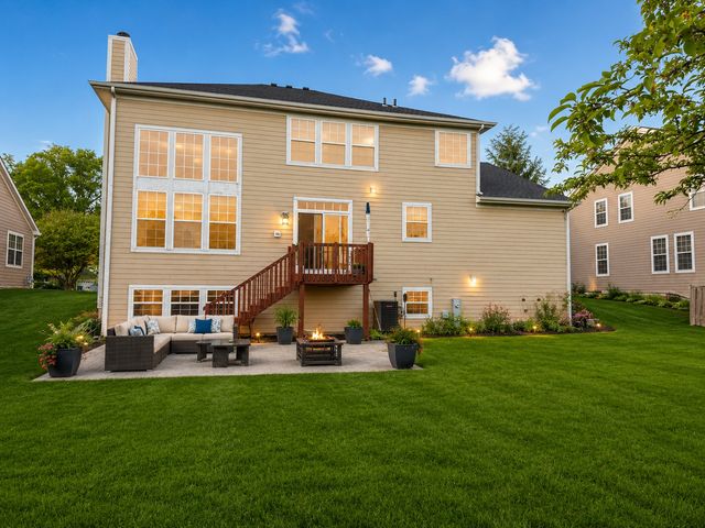 343 Copper Springs Lane, Elgin, IL 60124
