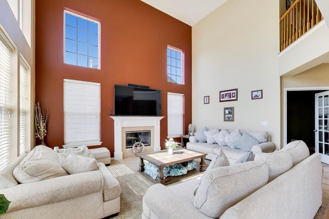 343 Copper Springs Lane, Elgin, IL 60124