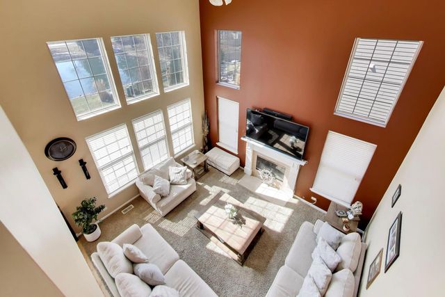 343 Copper Springs Lane, Elgin, IL 60124