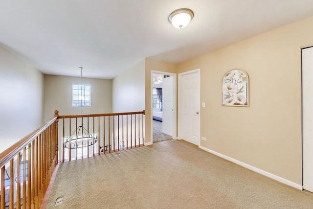 343 Copper Springs Lane, Elgin, IL 60124