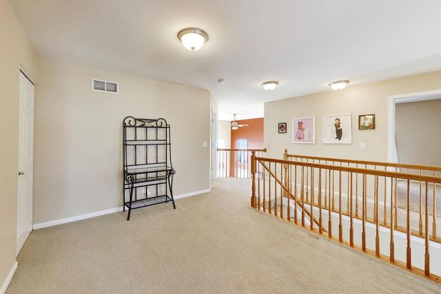 343 Copper Springs Lane, Elgin, IL 60124