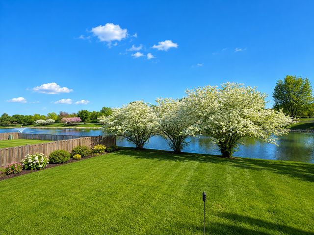 343 Copper Springs Lane, Elgin, IL 60124