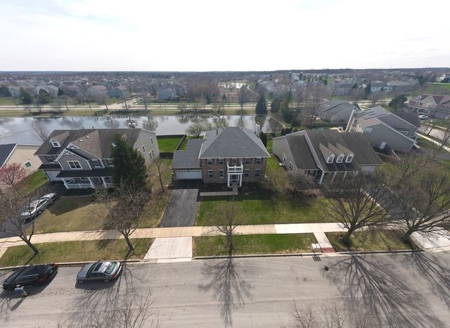 343 Copper Springs Lane, Elgin, IL 60124