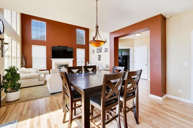 343 Copper Springs Lane, Elgin, IL 60124