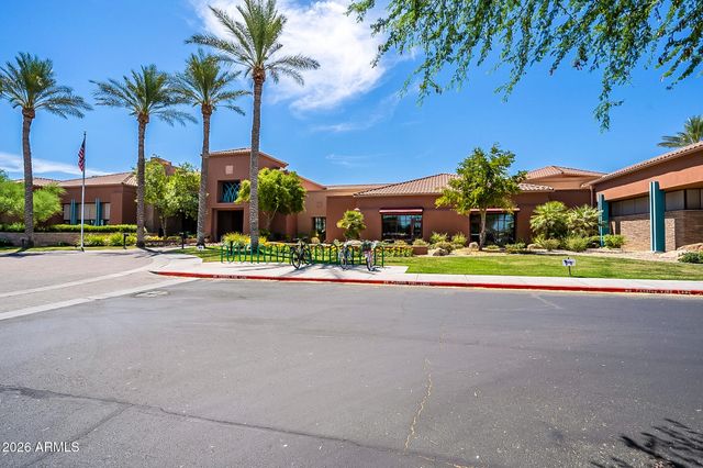 15776 W SILVER BREEZE Drive, Surprise, AZ 85374