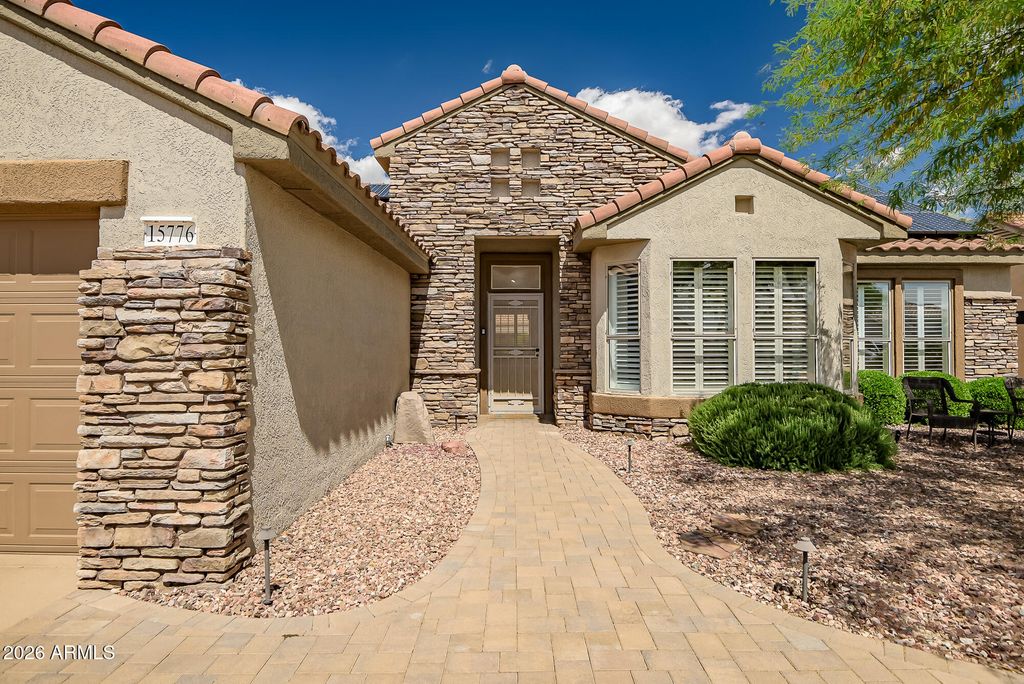 15776 W SILVER BREEZE Drive, Surprise, AZ 85374 — photo 3