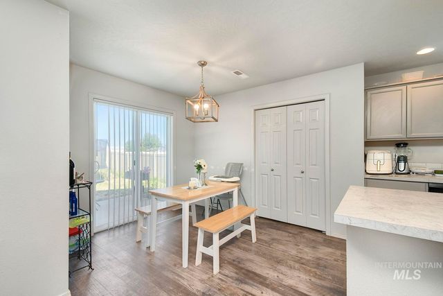 17713 N Onaway Ave, Nampa, ID 83687