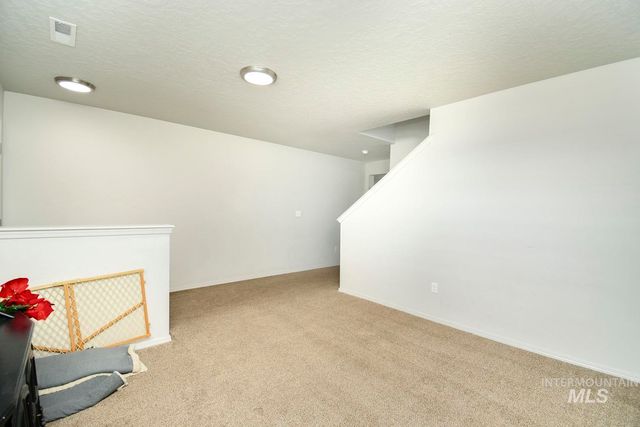 17713 N Onaway Ave, Nampa, ID 83687