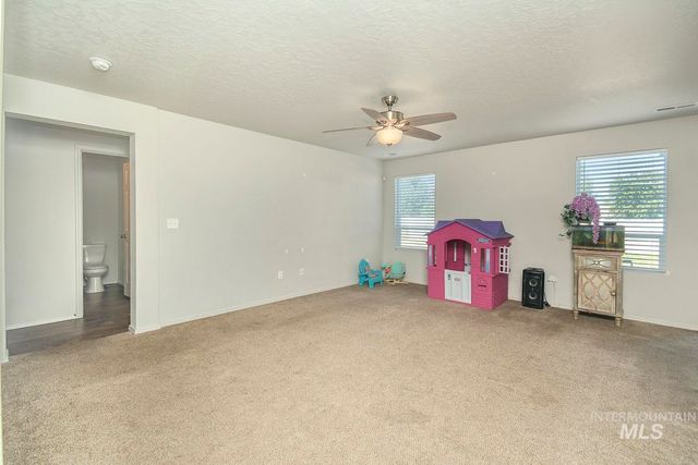 17713 N Onaway Ave, Nampa, ID 83687