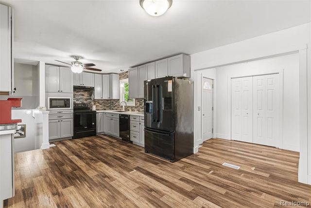14433 Tuscola Road, Clio, MI 48420