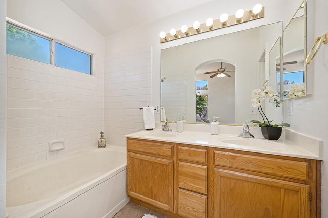 8759 Fobes Dr, Antelope, CA 95843
