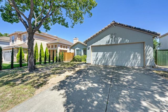 8759 Fobes Dr, Antelope, CA 95843